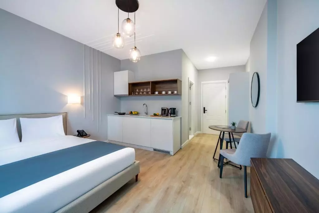 STEPS Batumi Hotel and Suites